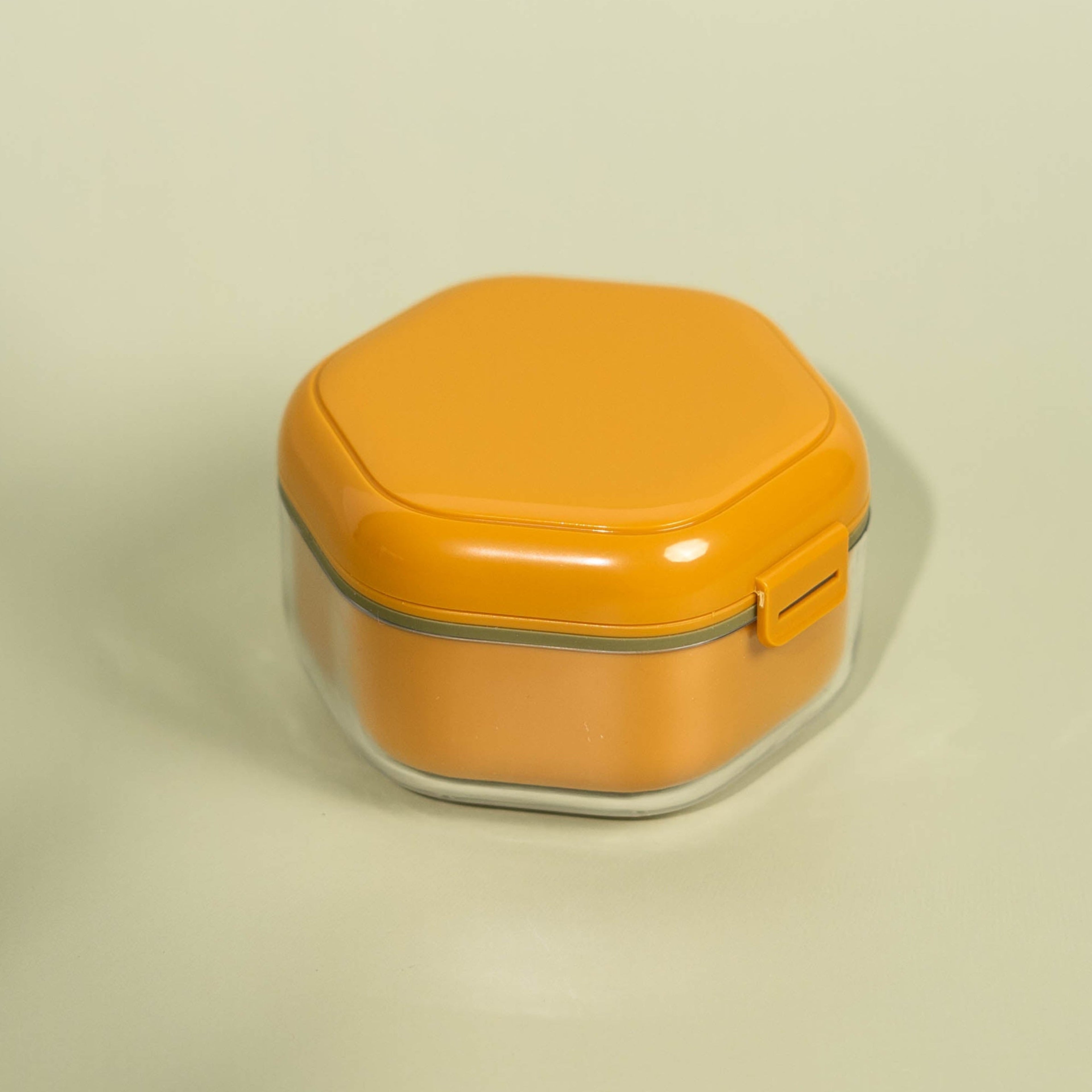 Menstrual Disc Container - Honey Yellow