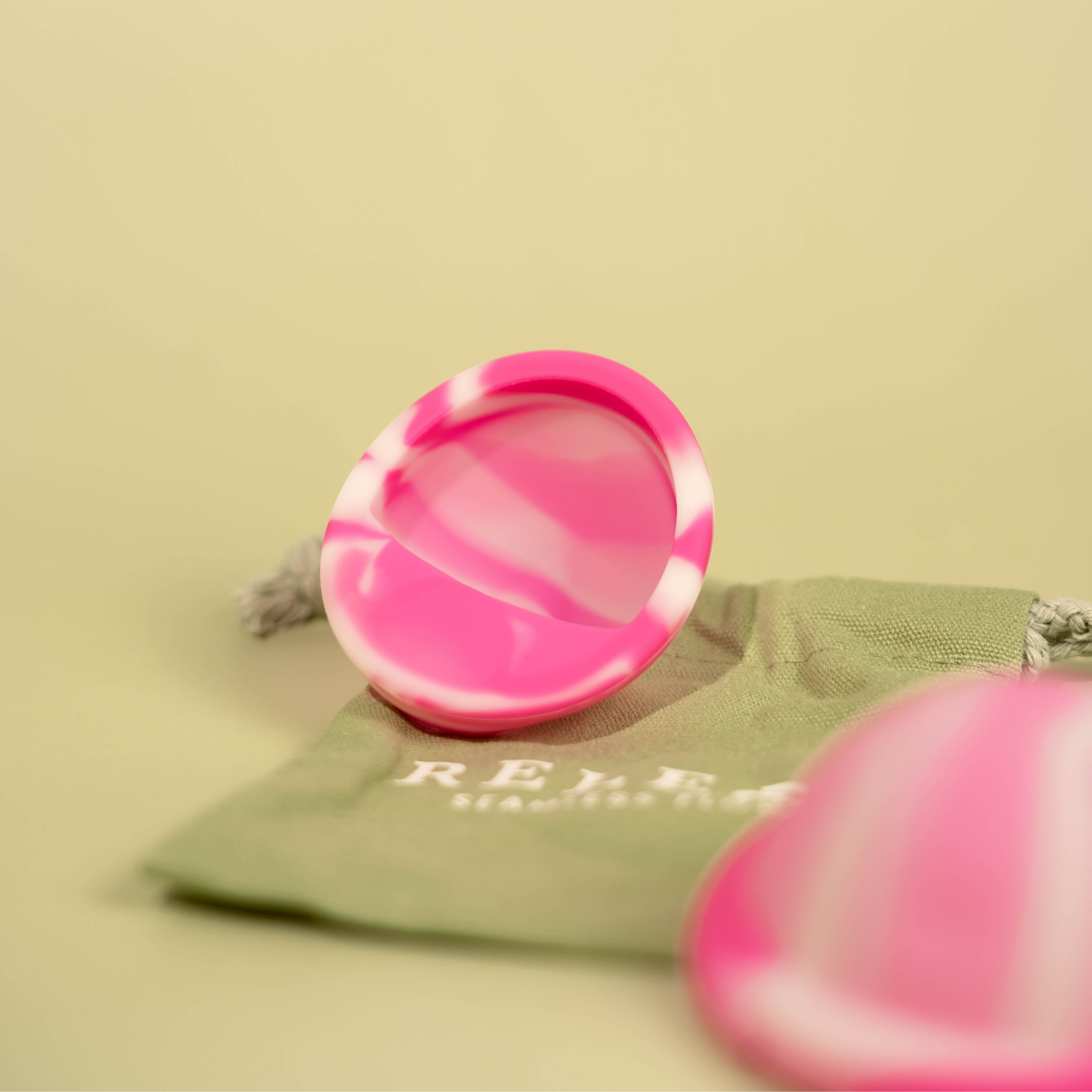 Signature Disc - Rose Swirl